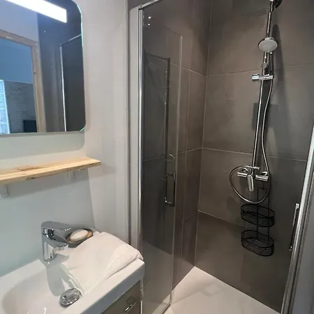 Le Bjorn - T1 Chaleureux Refait A Neuf - Centre Apartment